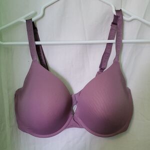 Victoria's Secret T Shirt Lightly Lined Demi Bra